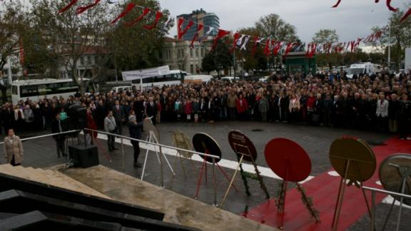 Kadıköy İlçemizde Cumhuriyetimizin Kurucusu Büyük Önder Atatürkün Ebediyete İntikalinin 78. Yıl Anma Töreni Programı Gerçekleşti.