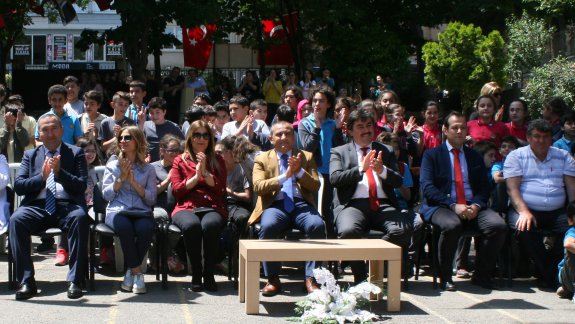 Kadıköy İlçe Milli Eğitim Müdürümüz Sadık ASLAN Bahariye Ortaokulunun Hazırlamış Olduğu İstanbul´un Fethi Programına Katıldı.