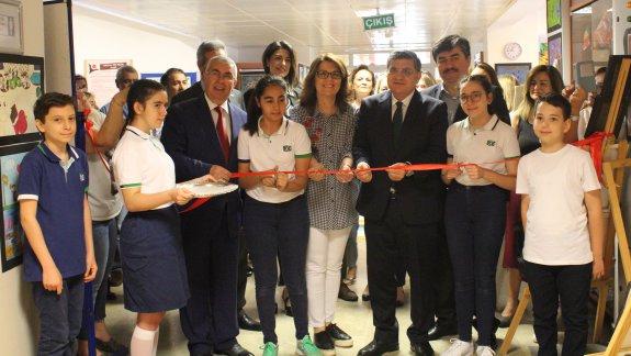 Kadıköy Mehmet Sait Aydoslu Ortaokulunda, Bilimin Kanatları Projesi Kapsamında Yenilenen Fen Laboratuvarının Açılışı Yapıldı.