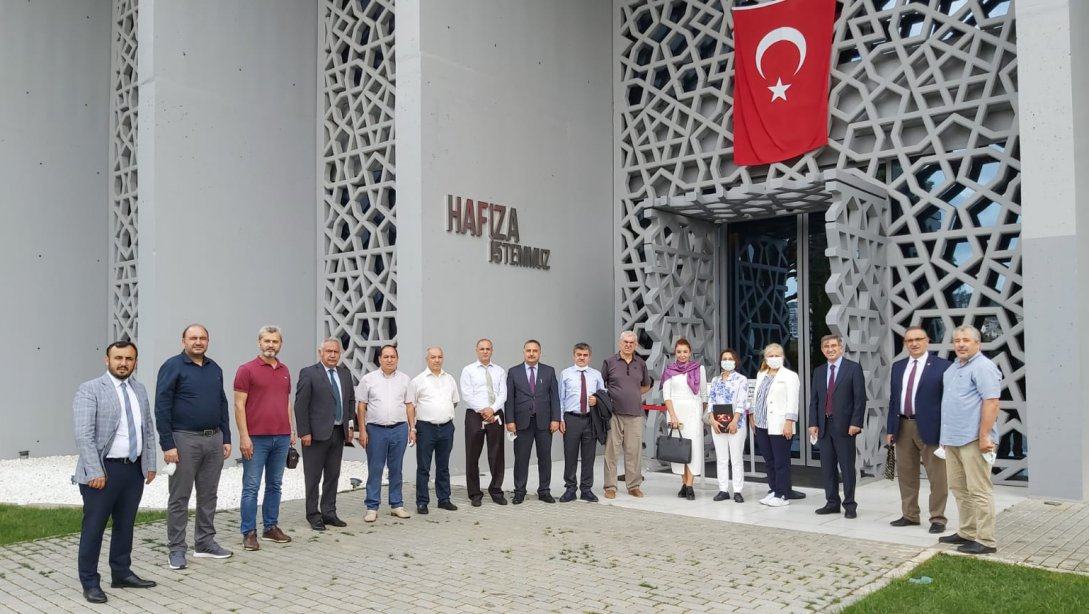 15 Temmuz Hafıza Müzesi Okul ve Kurum Müdürleri Tarafından Ziyaret Edildi.