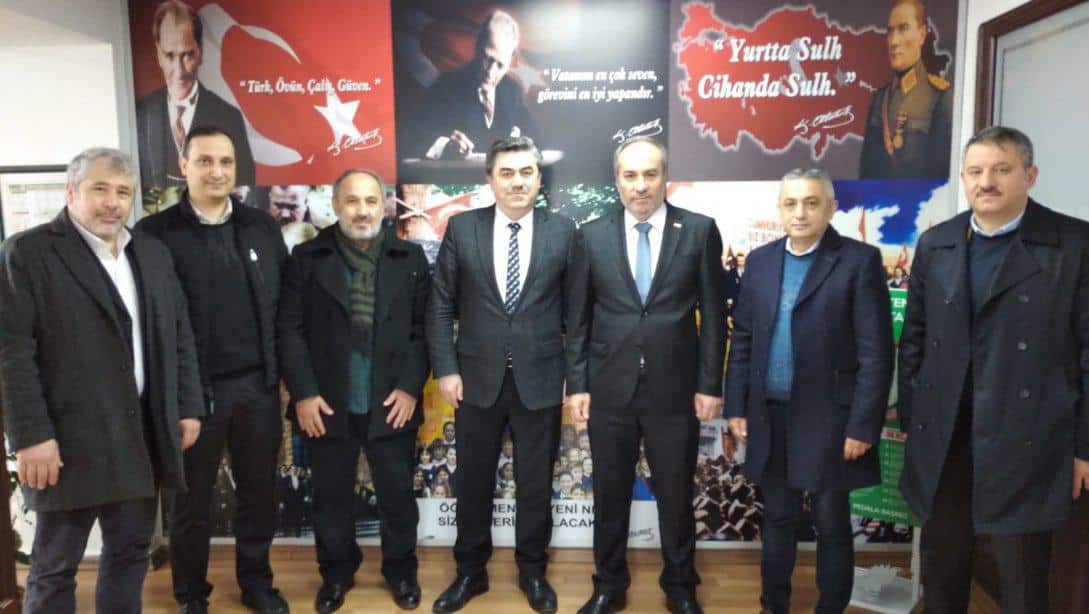 Kızılay Kadıköy Şubesi Yönetimi, İlçe Müdürümüz Sadık ASLAN'ı Ziyaret Etti