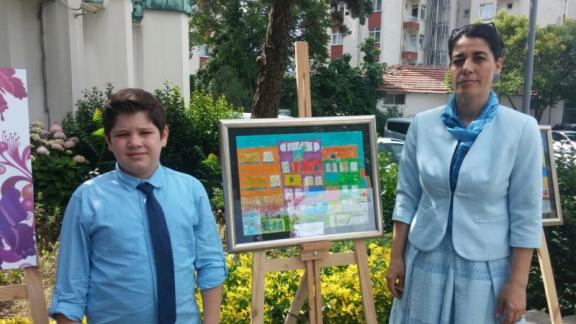 Kadıköy 29 Ekim İlkokulu 4/E Sınıfı Öğrencilerinden Ömer Faruk DEMİRHAN, Resim Yarışmasında İl Birincisi Olmuştur.
