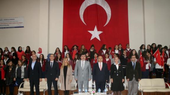 Kadıköy İlçe Milli Eğitim Müdürümüz Sayın Sadık ASLAN Erenköy Kız Anadolu Lisesi´nin 15 Temmuz Şehitleri anısına düzenlediği 15 Temmuz Demokrasi Turnuvası finaline katıldı. 