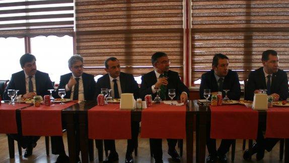 Milli Eğitim Bakanımız Sayın İsmet YILMAZ Kadıköy İlçemizde; Okul Müdürleriyle Ve Okul Aile Birliği Başkanlarıyla Buluştu.