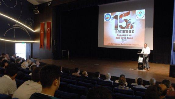 Kadıköy Anadolu İmam Hatip Lisesi 15 Temmuz Şehitleri Konferans Salonunda; ,15 Temmuz Demokrasi Zaferi ve Şehitleri Anma Programı Gerçekleştirildi.